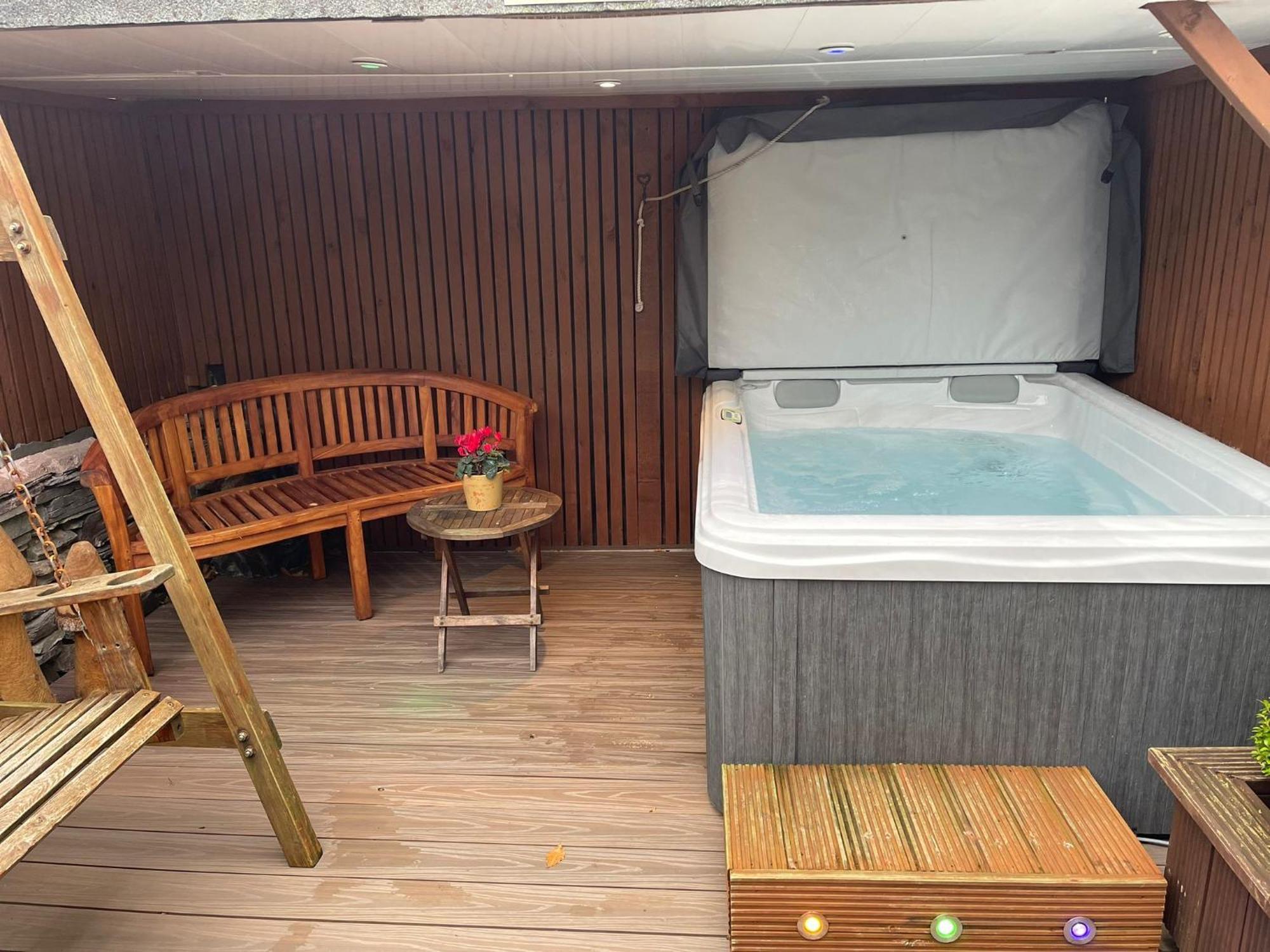 Windermere Boutique Hotel Spa Suites & Hot Tubs Exterior foto
